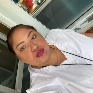 Meet your Posher, Betsabe